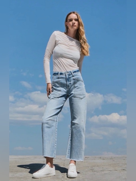 Vervet Denim - NWT Vervet High Rise Kate Barrel Jeans Light Wash Raw Hem Size 27